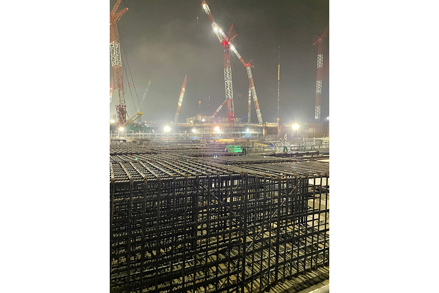 鉄筋工事は危険な作業を伴うため常に注意喚起を徹底しています（なあ062さん提供）