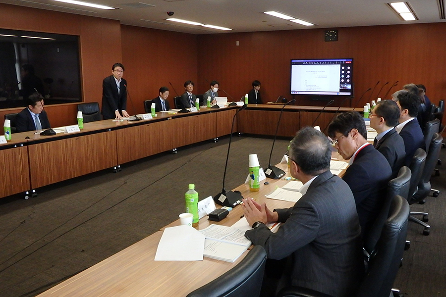 「地域建設業」をテーマに建設業政策のあり方を議論する有識者ら（日本工業経済新聞社【建設メール】より）